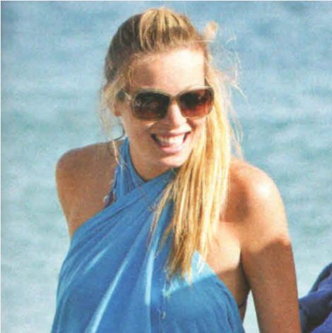 Φωτό-Η Μ.Χρουσαλά με…κοιλίτσα