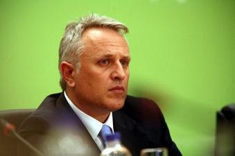 Έρχονται φουρτούνες