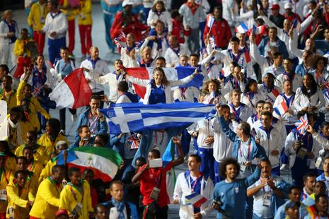 Πρωτοστατούσε η ελληνική σημαία