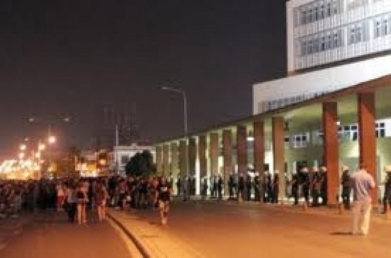 Τώρα-Συγκέντρωση στο Αστυνομικό Μέγαρο Θεσσαλονίκης