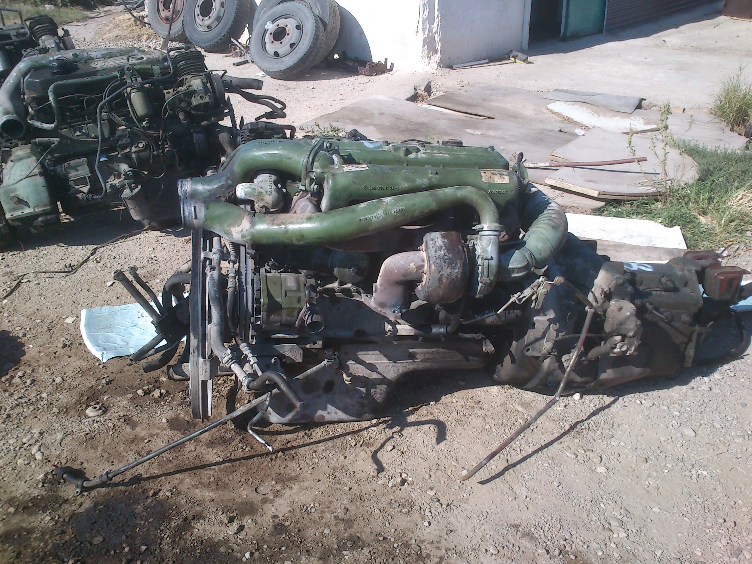 «Έλυναν» … φορτηγά