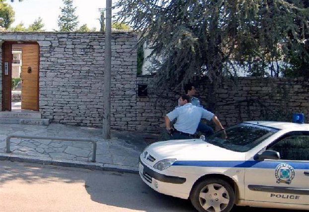 Άρπαξαν όλα τα δαχτυλίδια