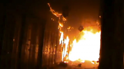 Στην πυρά η μεσαιωνική αγορά