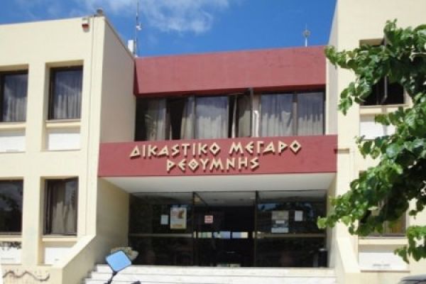 Έδειραν τον γαμπρό τους