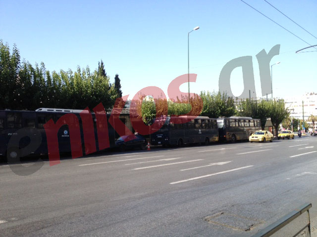 Τώρα στην Αθήνα-Kάγκελα και κλούβες