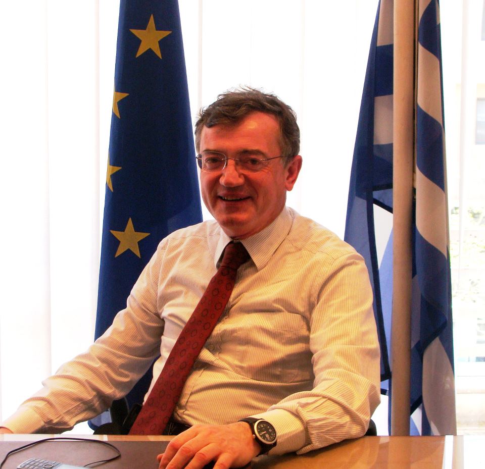 “Μπράβο, αλλά θέλουμε και ανάπτυξη”