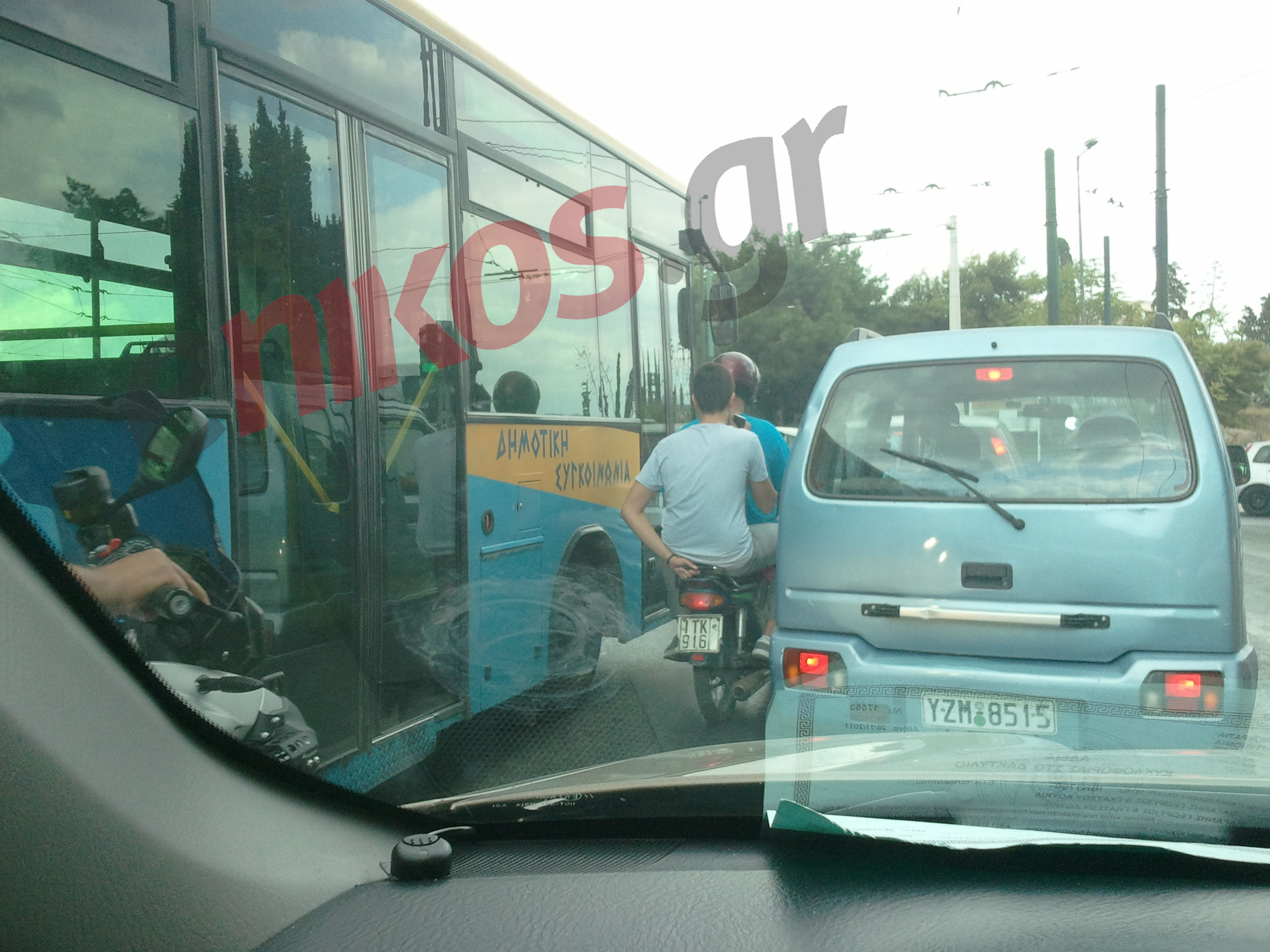 Tώρα-Μποτιλιάρισμα στη Συγγρού