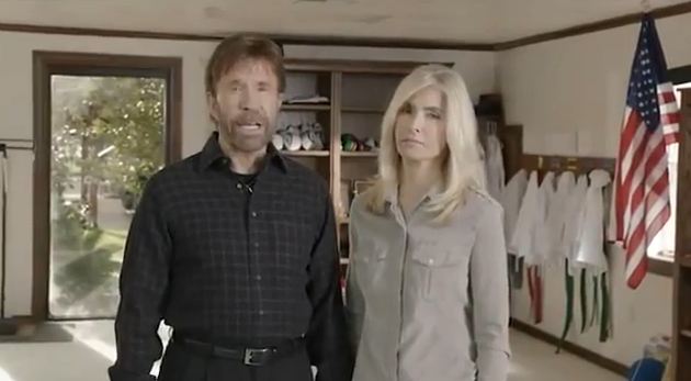 Κλιντ Ίστγουντ έγινε ο Τσακ Νόρρις