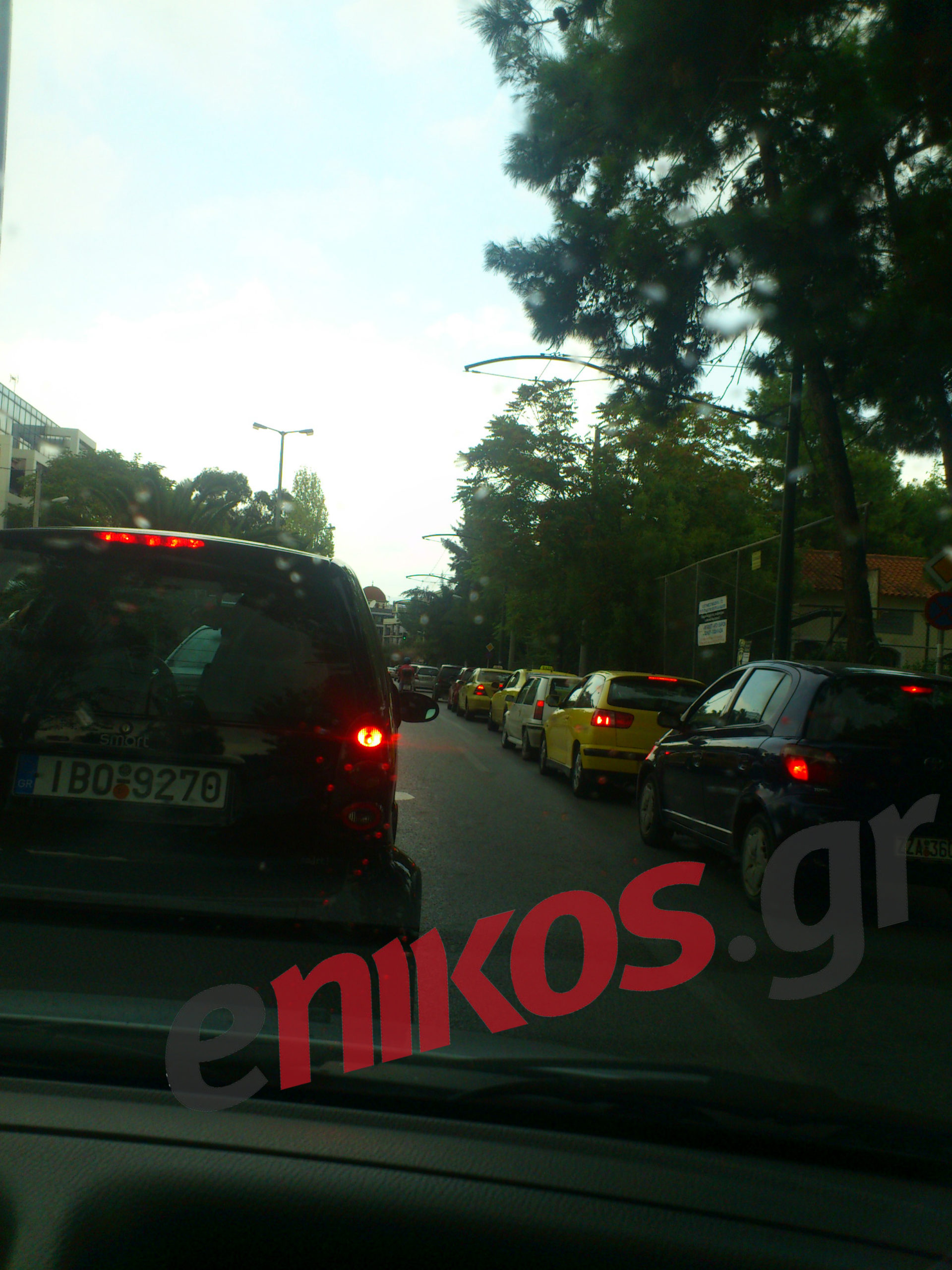 Προσοχή! Γλιστράει το οδόστρωμα