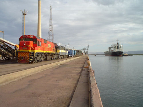 Χωρίς τρένα και βαπόρια