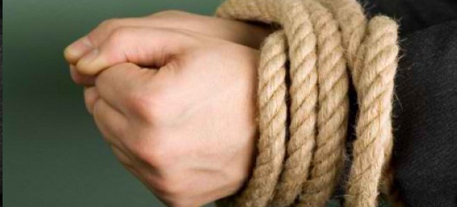 Ληστές τον έδεσαν χειροπόδαρα