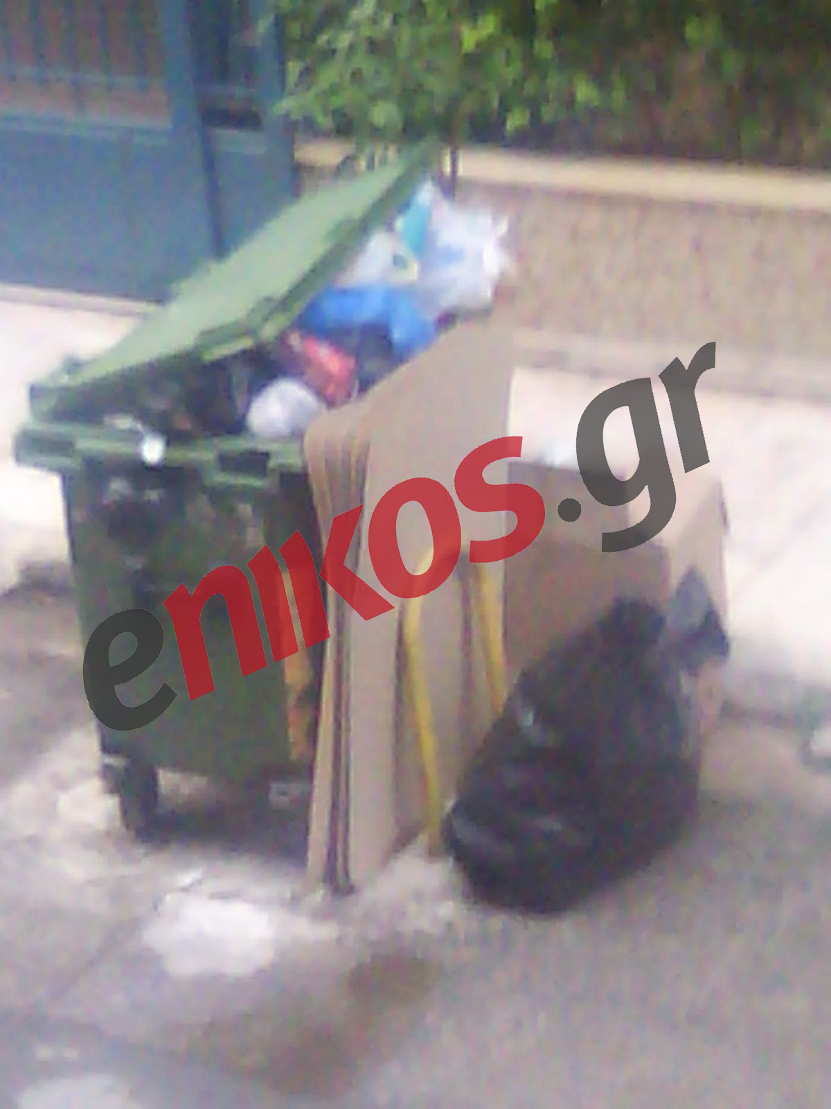 Γέμισε από σκουπίδια η Καισαριανή