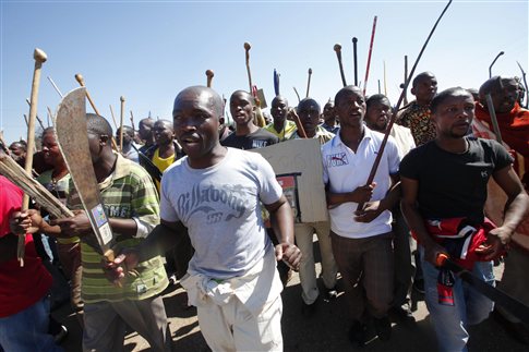 Εισβολή 500 αστυνομικών