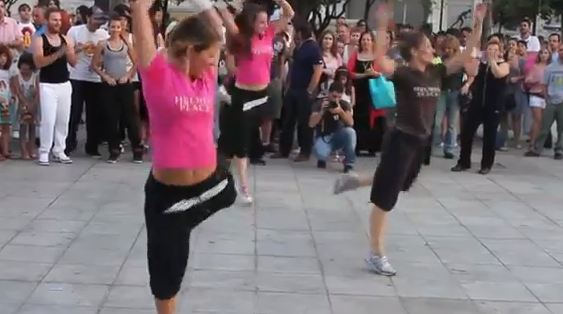 Χορέψανε για τα παιδιά