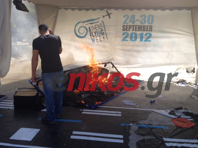 Περίπτερο στις φλόγες