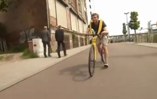 Ποδήλατο χωρίς πετάλια και σέλα!