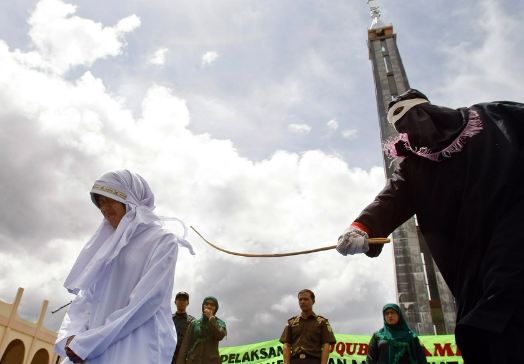 Την μαστίγωσαν γιατί…ερωτεύτηκε