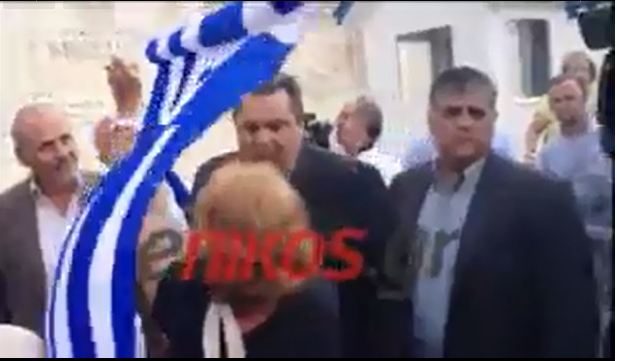 Νέο βίντεο από το γιουχάισμα Καμμένου