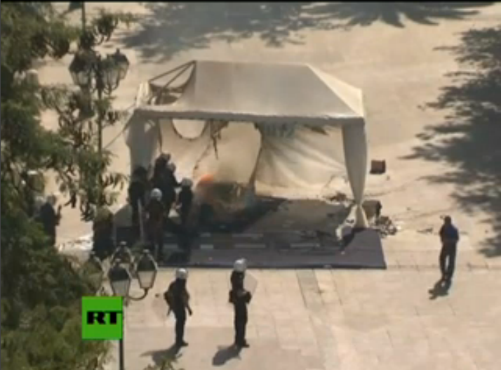 Τώρα-Απευθείας σύνδεση με το Σύνταγμα