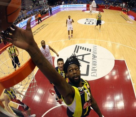 Ασύνδετη η Φενέρ