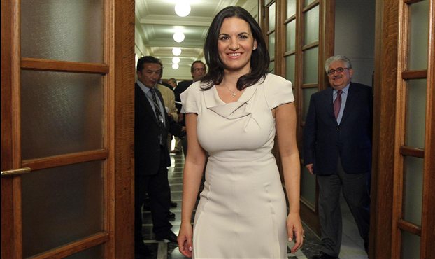 “Περιμένουμε και τους Βρετανούς…”