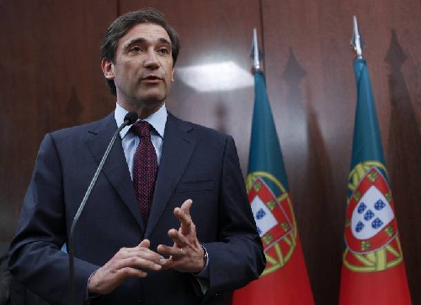 Ο πρωθυπουργός ακούει και βλέπει