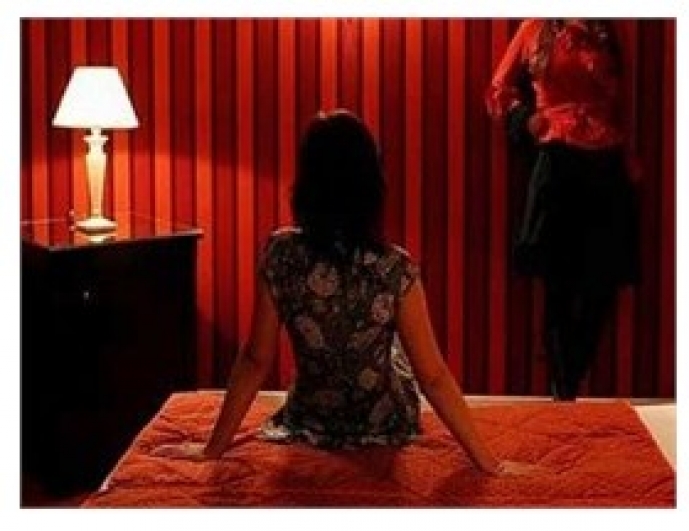 Ανήλικος εξέδιδε γυναίκες