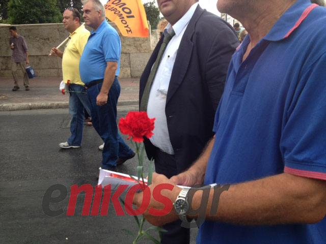 Στο δρόμο και η ΟΛΜΕ