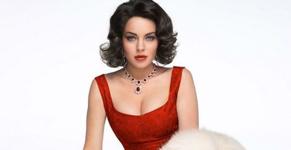 H Lohan ποζάρει ως Taylor