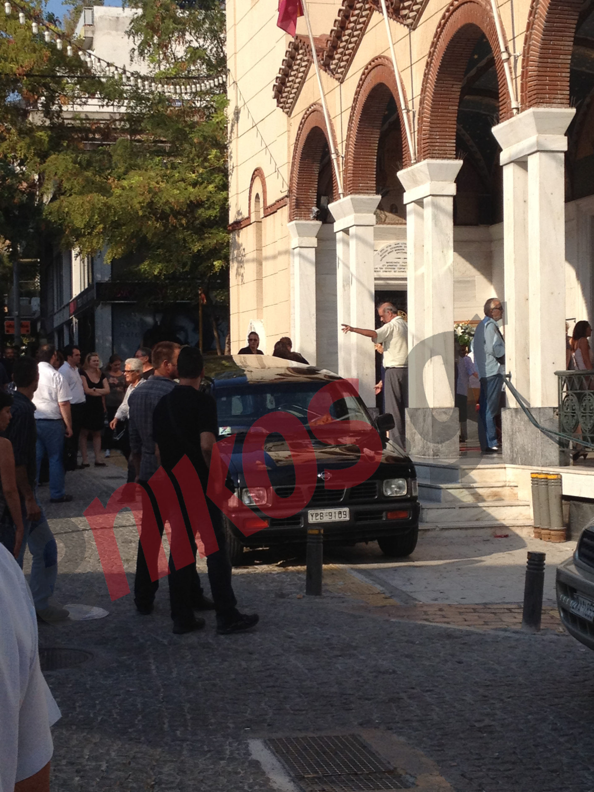 Τώρα-Η κηδεία του Ιερέα