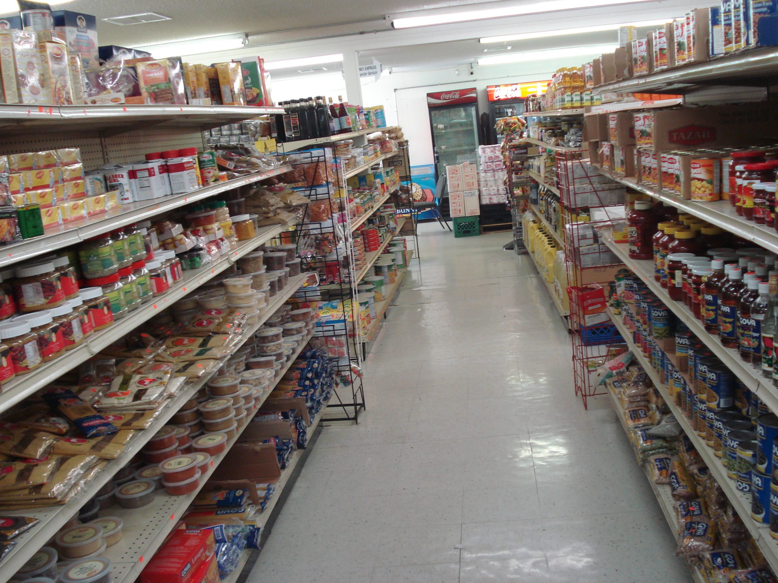 Εισέβαλαν σε μαγαζί Πακιστανού