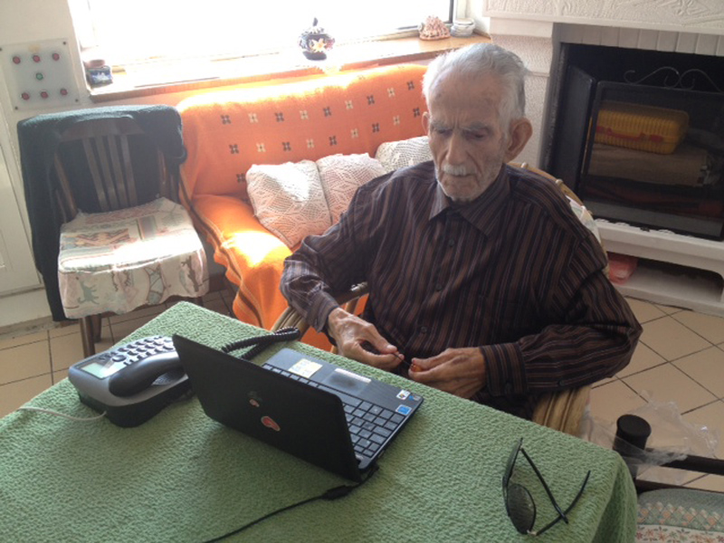 Ο παππούς που μιλάει στο Skype