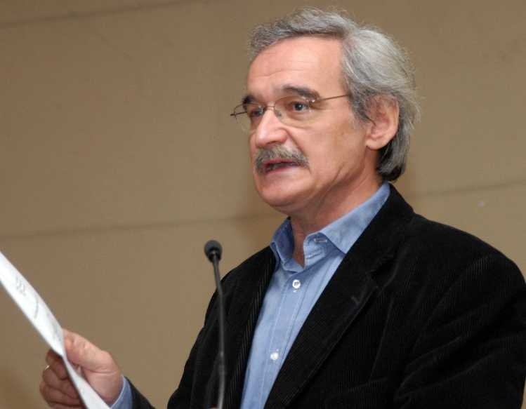 “Πλιάτσικο δημόσιας περιουσίας”