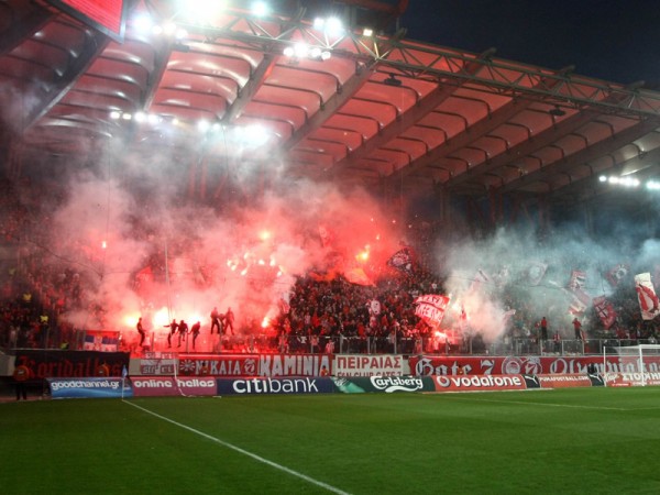 Με ώθηση απο τον κόσμο του