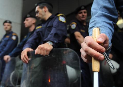 Διαμαρτυρία τυφλών για το επίδομα