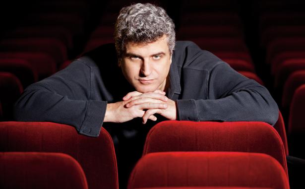 “Πληρώνω σε αντίθεση με το κράτος”