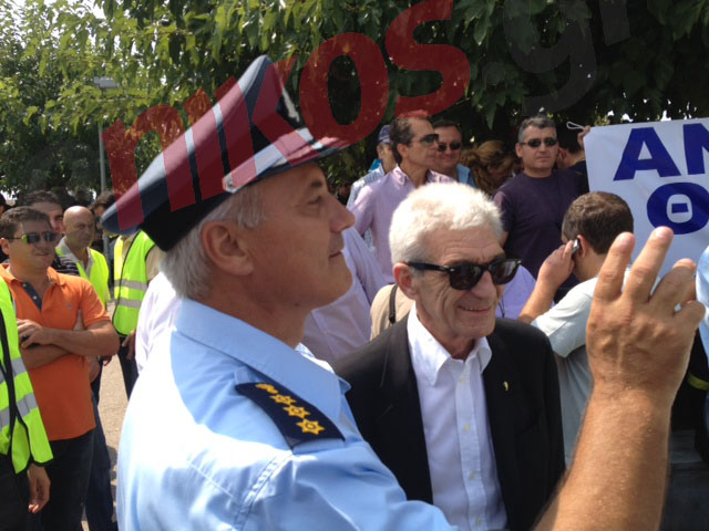 Ο Μπουτάρης και οι ένστολοι