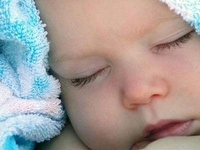 Εγκατέλειψαν βρέφος σε ασανσέρ