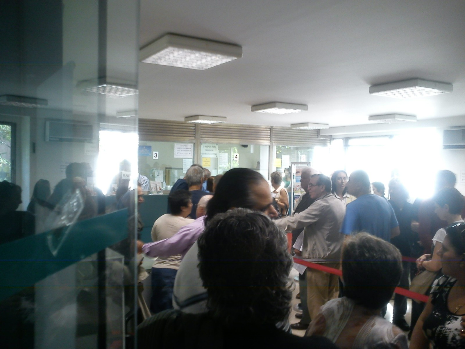 Ξύλο στη ΔΕΗ