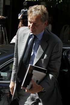 ‘Ερχεται ειδικός από το ΔΝΤ