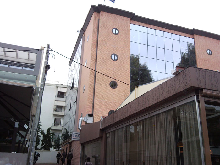 “Πετάει” λεφτά το ΙΚΑ