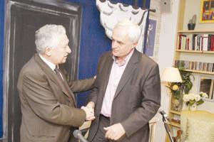 “Υπάρχουν δύο απόψεις στη ΔΗΜΑΡ”