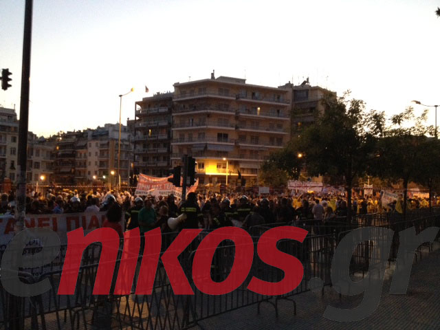 Σε «κλοιό» το Υπουργείο Μακεδονίας-Θράκης