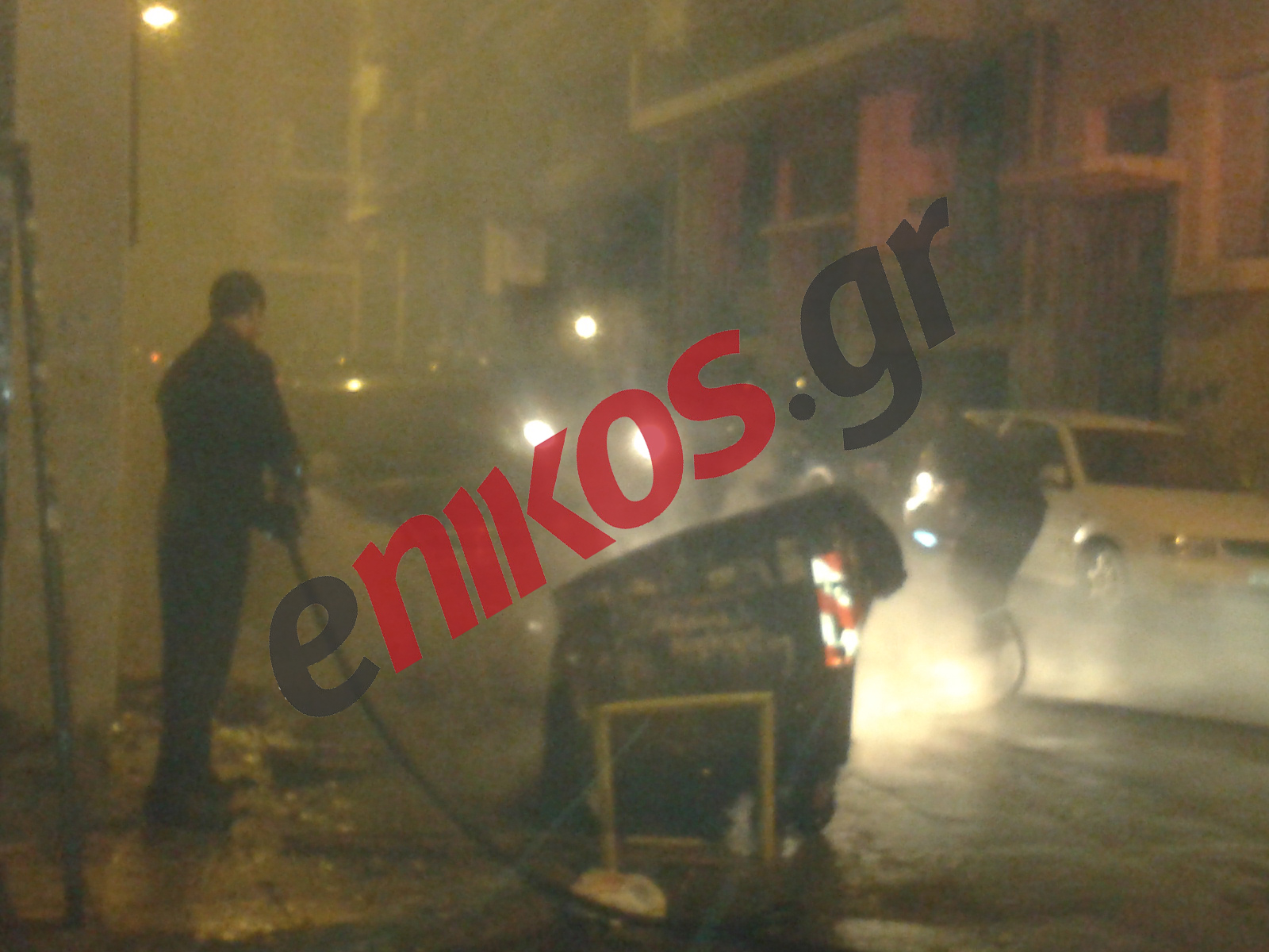 Φωτιές σε κάδους στην Πατησίων