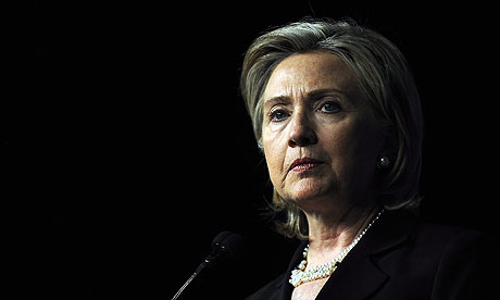 Οργισμένη η Χίλαρι