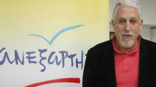 ΟΙ “κότες” του Γιάννη Μανώλη