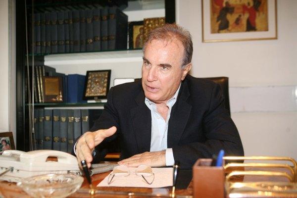 Ο Κουλούρης λέει: “Τρίχες”