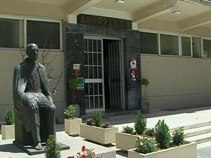 Ζητούν πίσω τα λεφτά από τον δήμο