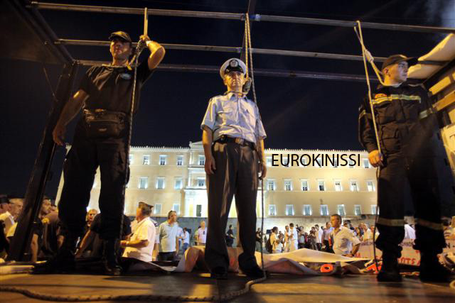 Η απάντηση των αστυνομικών διαδηλωτών μέσω του enikos.gr