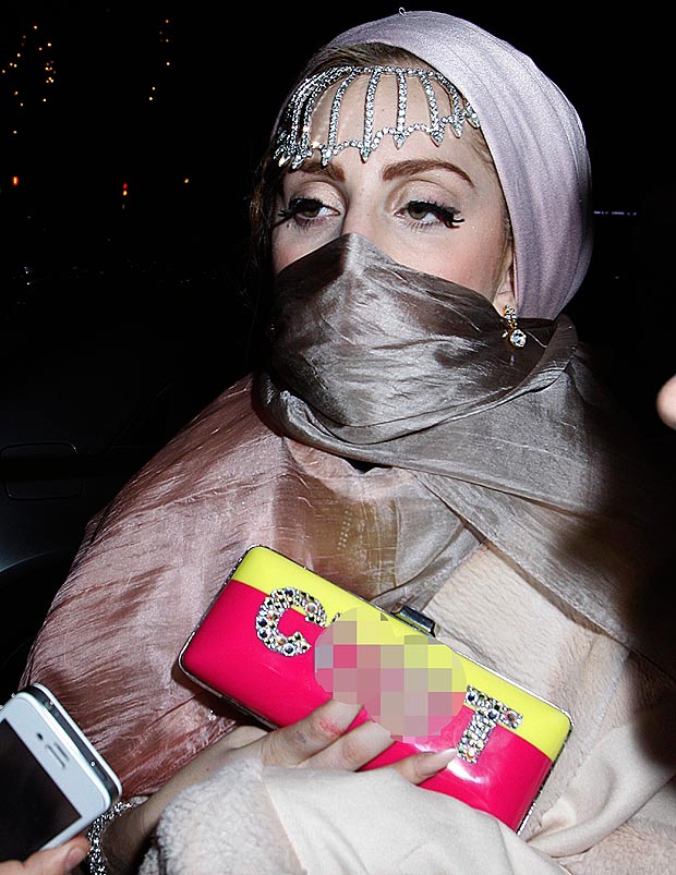 Η Lady Gaga με μπούργκα